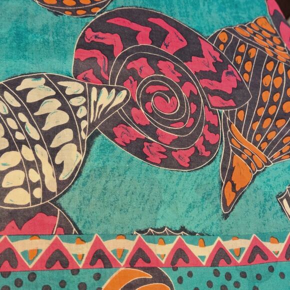 Vintage 1980's Ginnie Johansen 34" x 34" Square Cotton Scarf Fish & Shells Motif - Picture 4 of 5